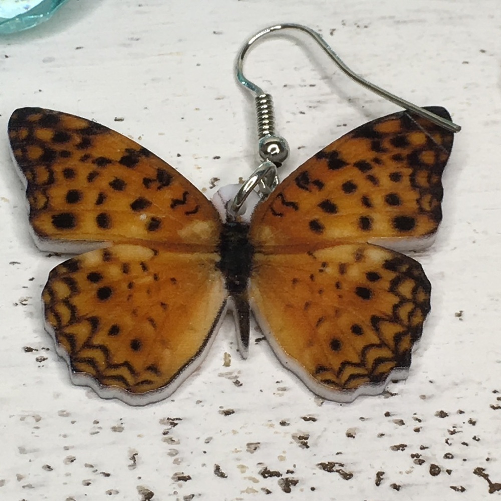 Leopard Lacewing Acrylic Butterfly Earrings - Picture 4 of 6